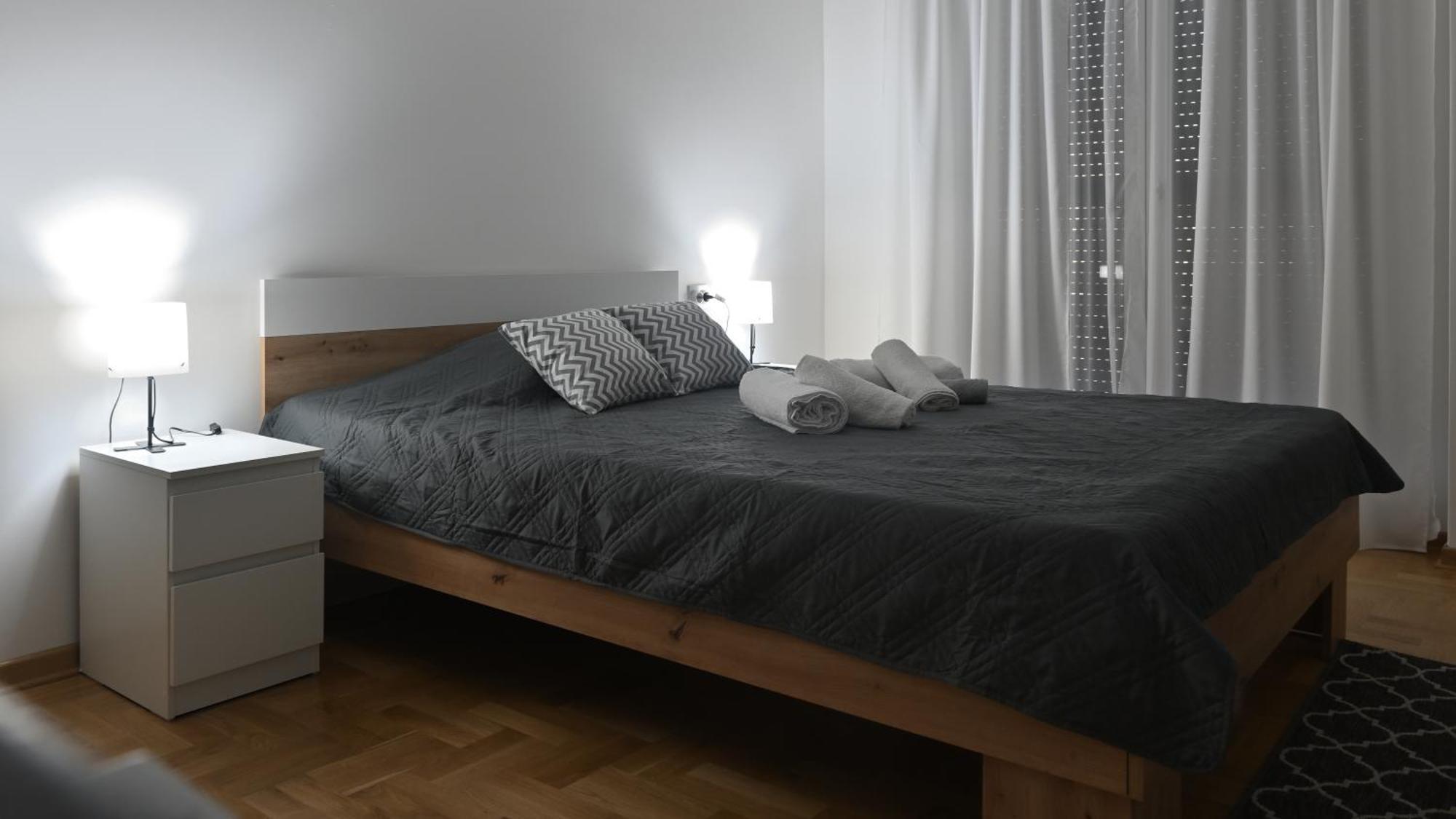 Apartment Riverside Ni